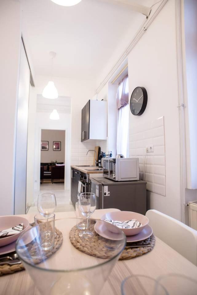 Apartamento Very Central, New And Comfy With A/c *