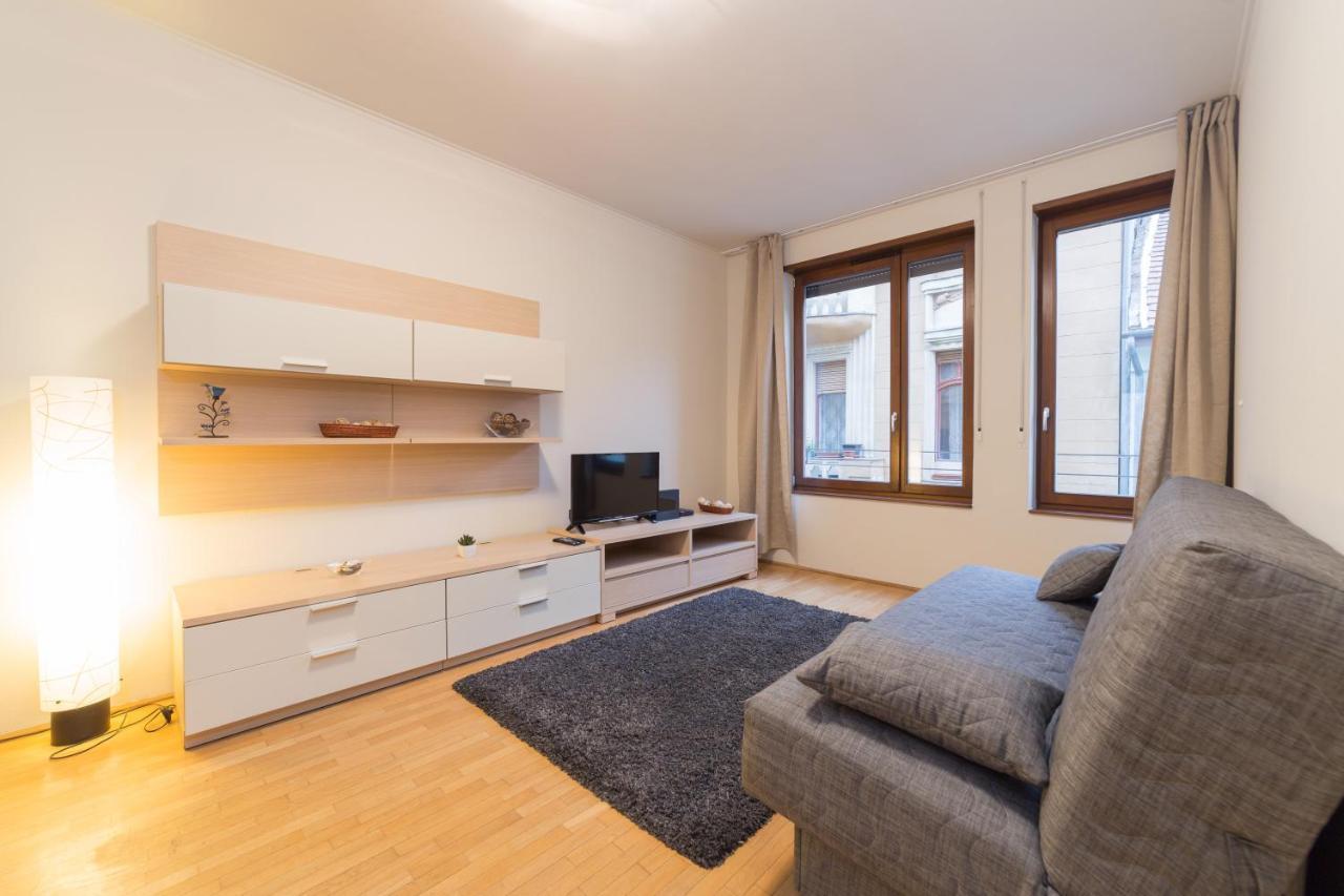 Kazinczy Deluxe Apartment