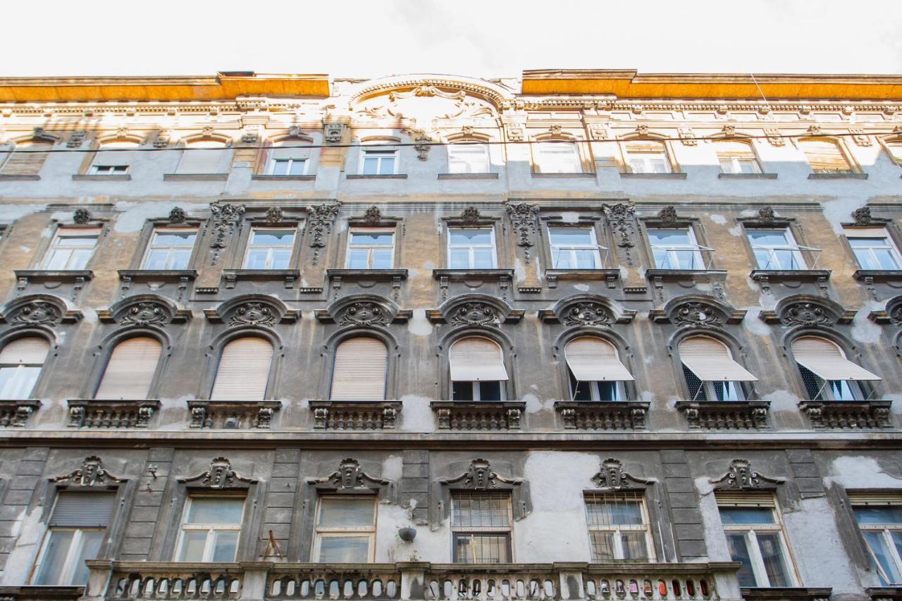 Apartment Inviting Flat In The Heart Of Town
