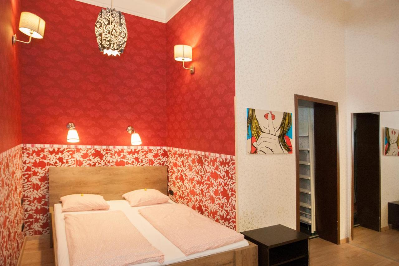 Inviting Flat In The Heart Of Town *