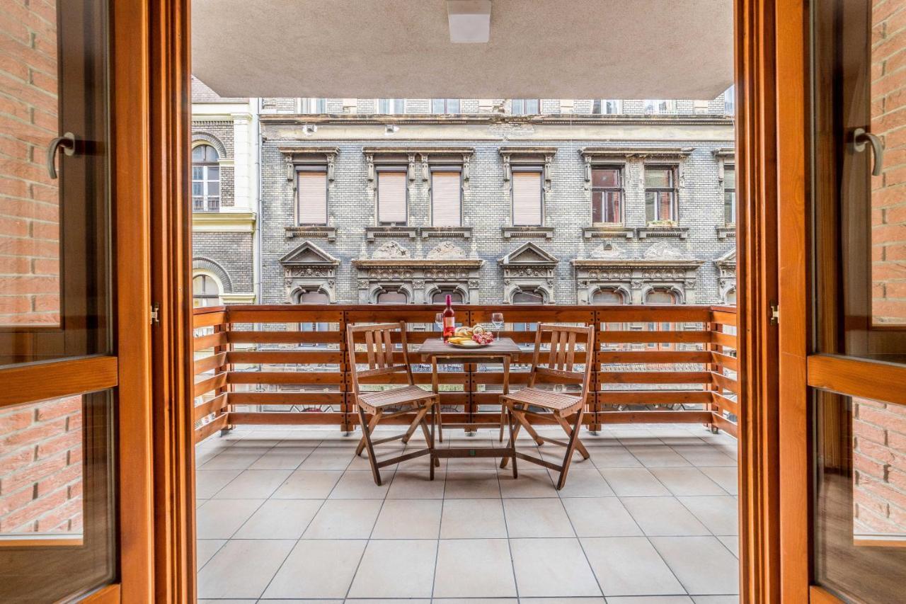 Aparthotel Millennium *