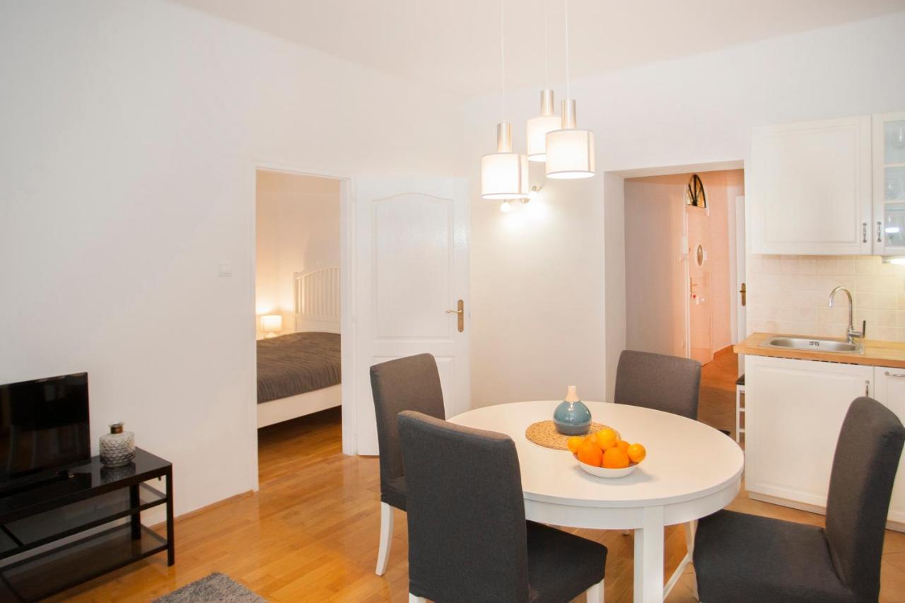 Appartement Christine-2 Bedrooms In The Downtown *