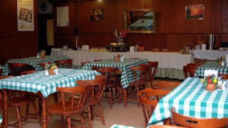 Hotel Delibab 3*