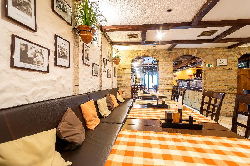 Golden Park Hotel