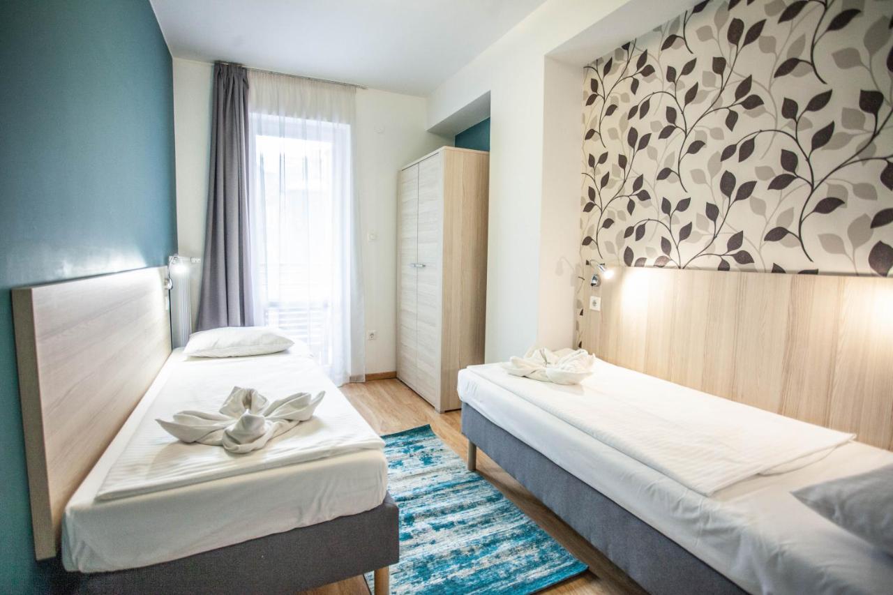 Maple Tree Budget Apartment Budapest