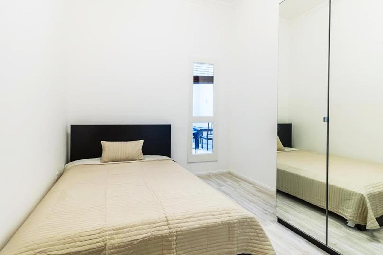 Pelicanstay At Riverside Danube Appartamento