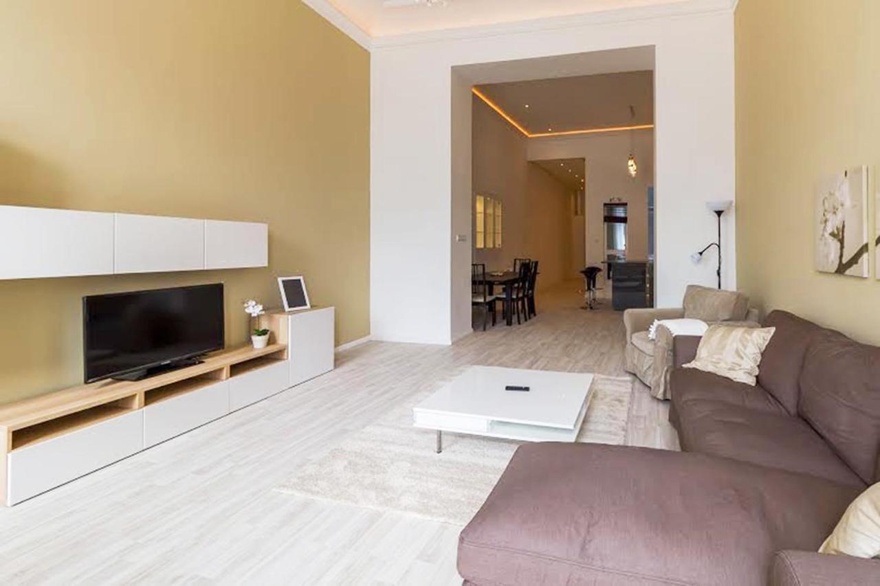 Appartamento Pelicanstay At Riverside Danube *