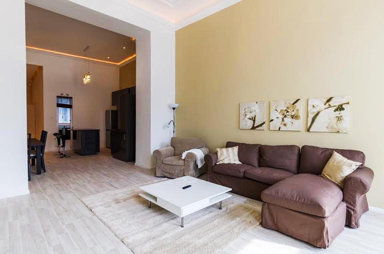 Pelicanstay At Riverside Danube Appartamento