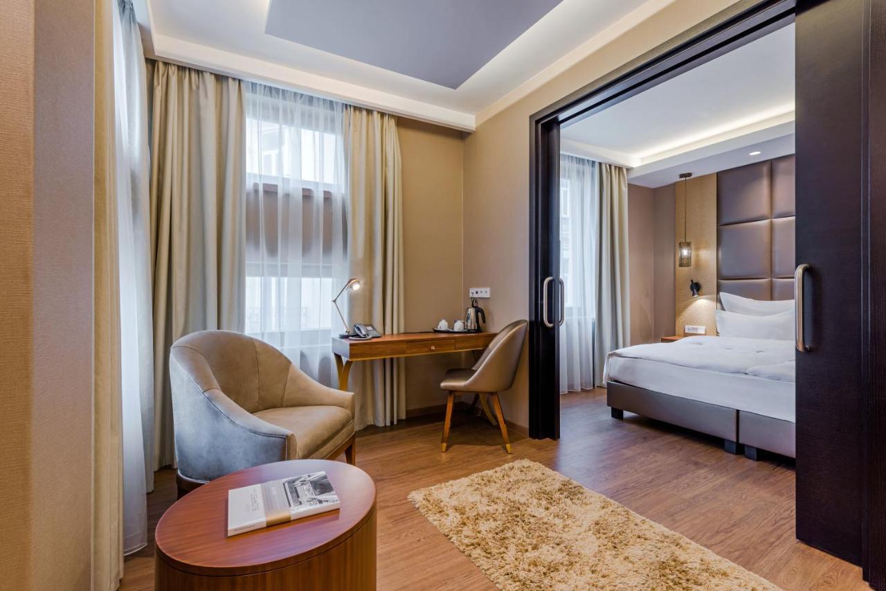 Continental 4*