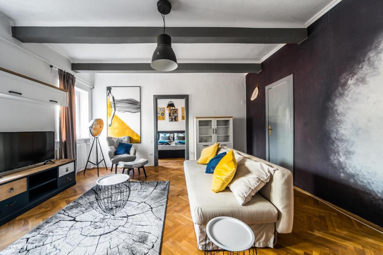 Dohany 1 2 Bedroom At Great Synagogue Apartment