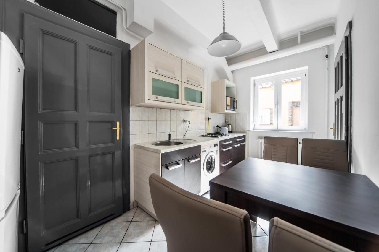 Dohany 1 2 Bedroom At Great Synagogue