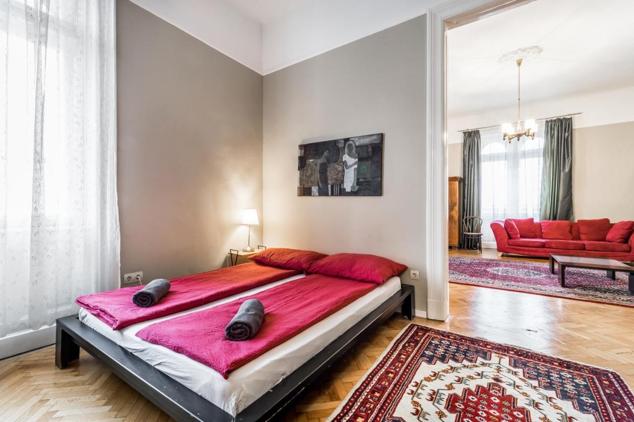 Apartamento Berta - 4 Bedrooms, 3 Baths *