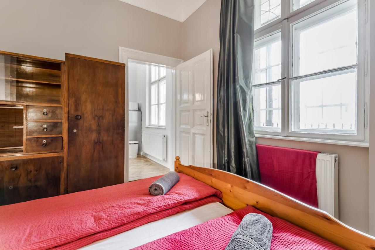 Berta - 4 Bedrooms, 3 Baths Apartamento