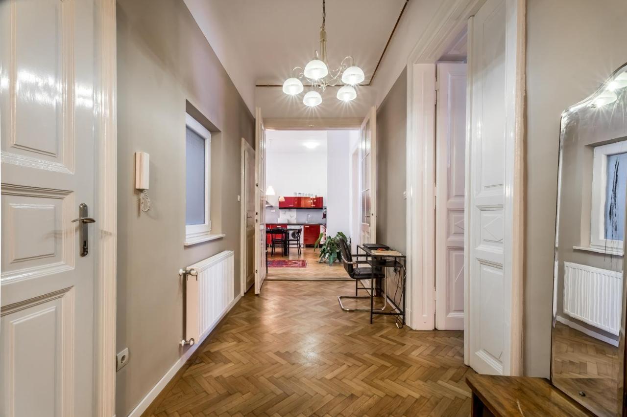 Apartamento Berta - 4 Bedrooms, 3 Baths
