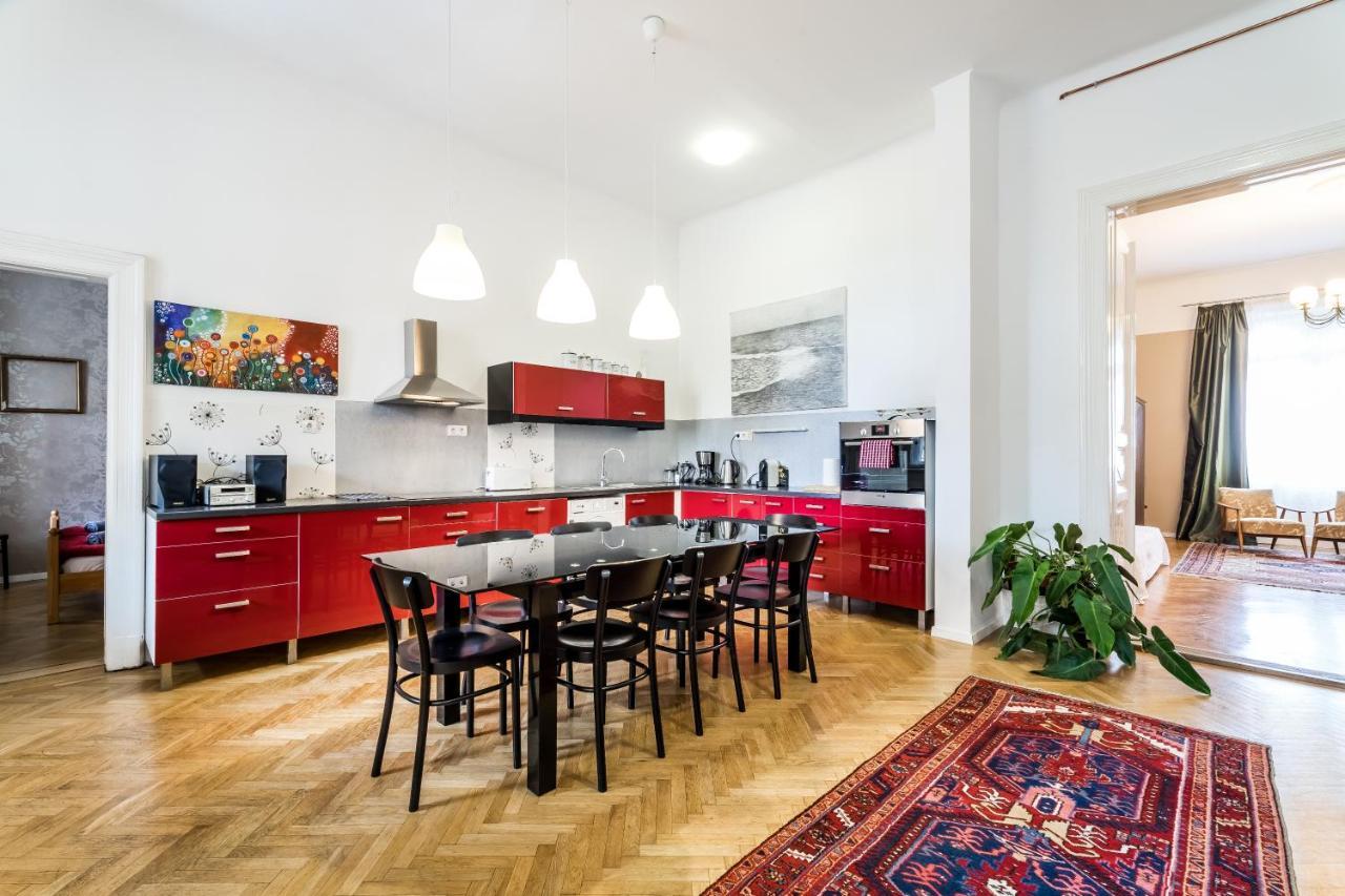 Apartamento Berta - 4 Bedrooms, 3 Baths *