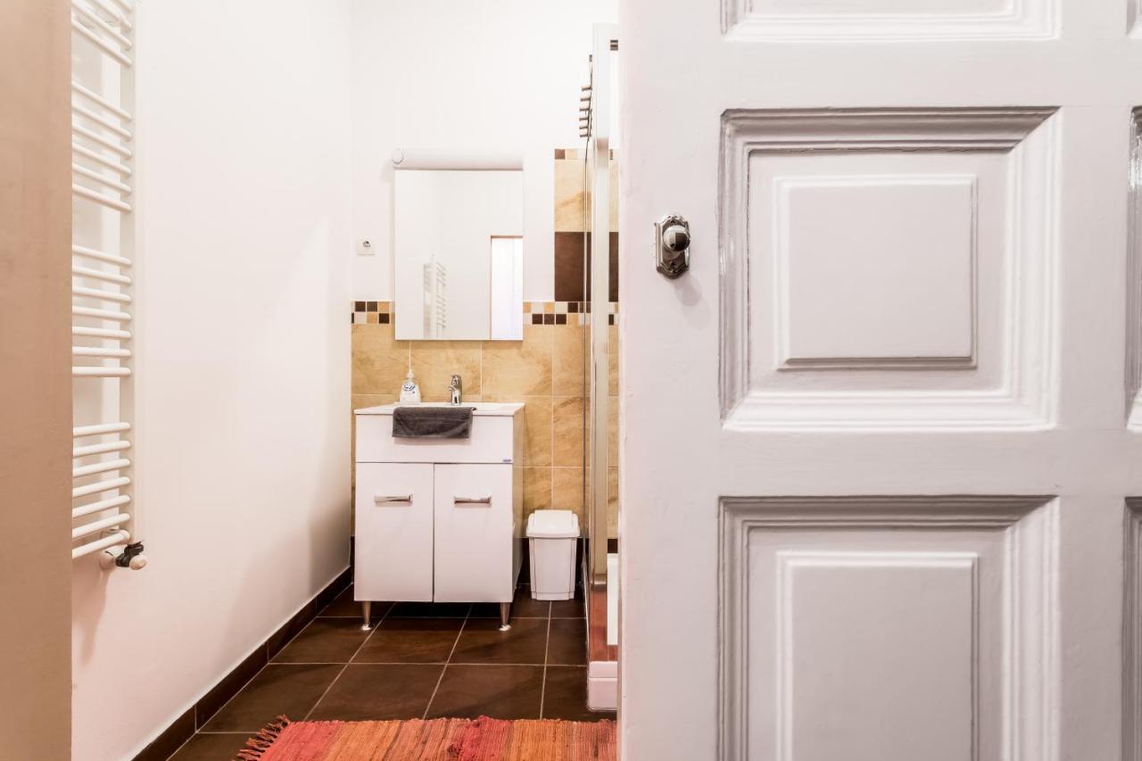 Apartamento Berta - 4 Bedrooms, 3 Baths