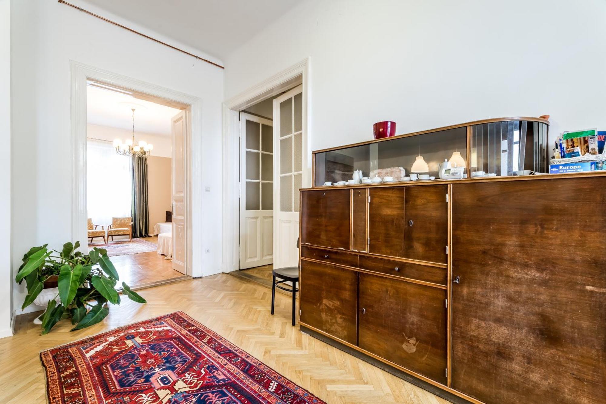 Apartamento Berta - 4 Bedrooms, 3 Baths *