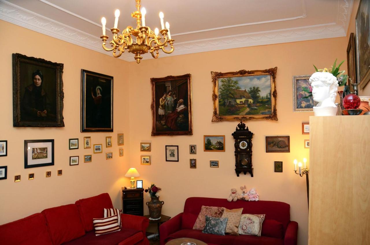 Central Square Apartamento *