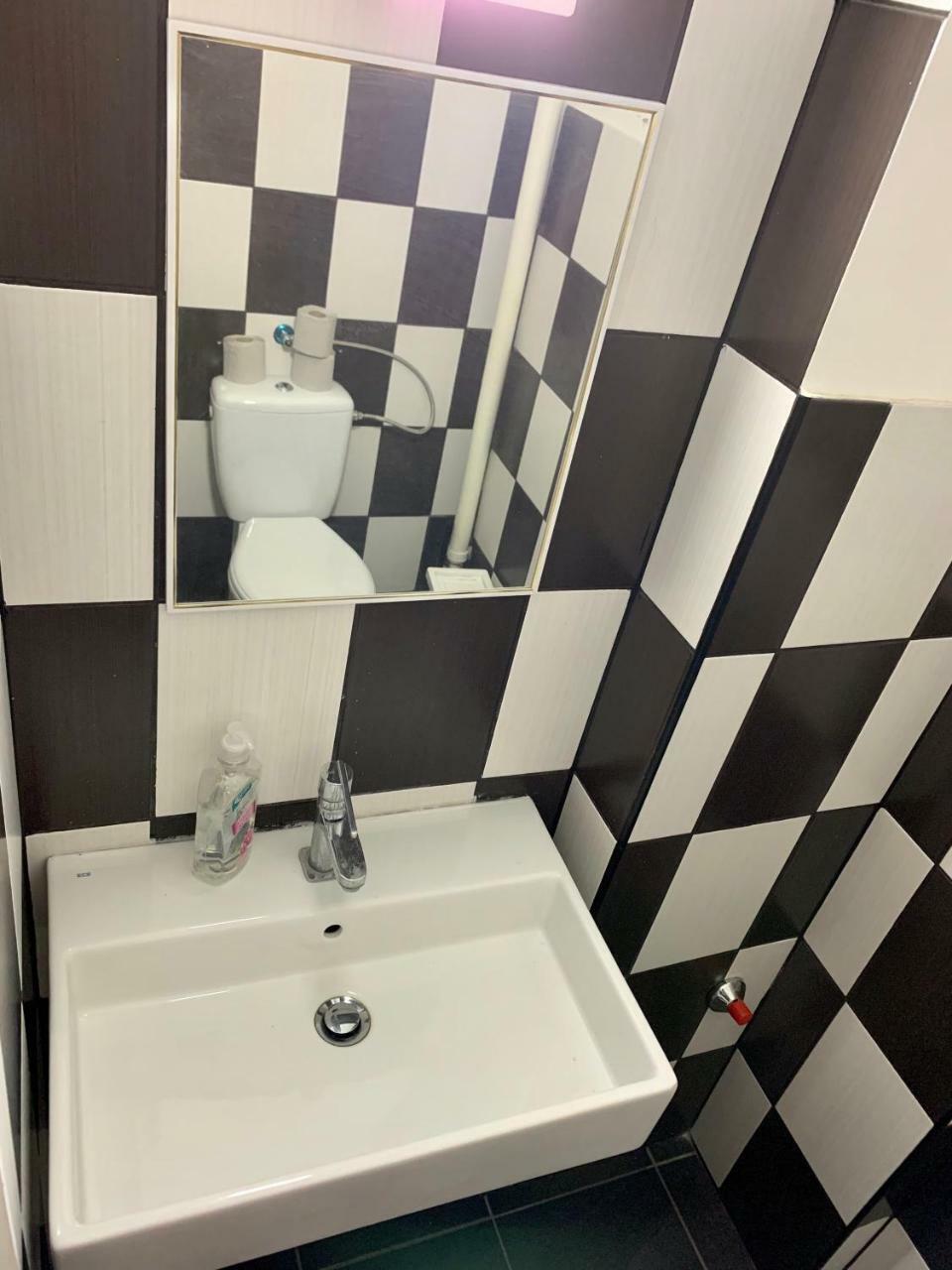 Gng * Budapest