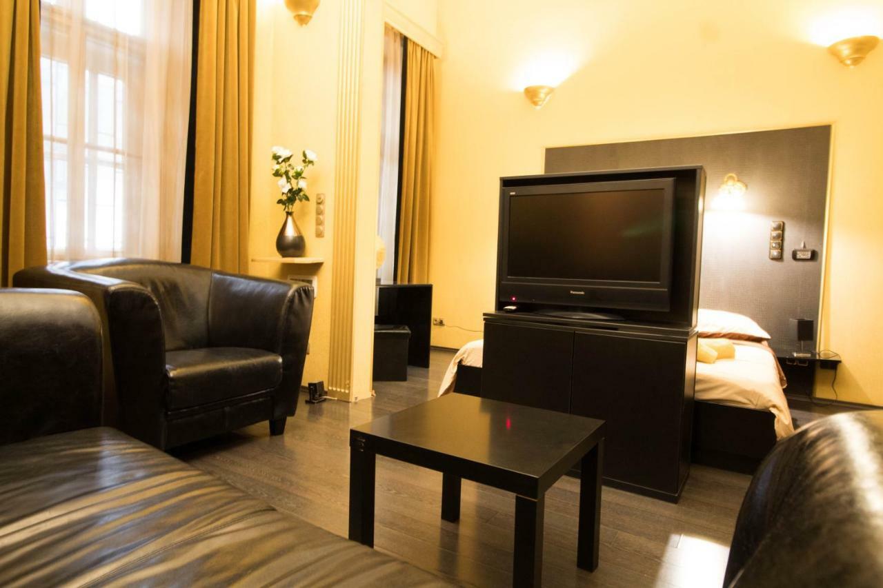 Royal Suites