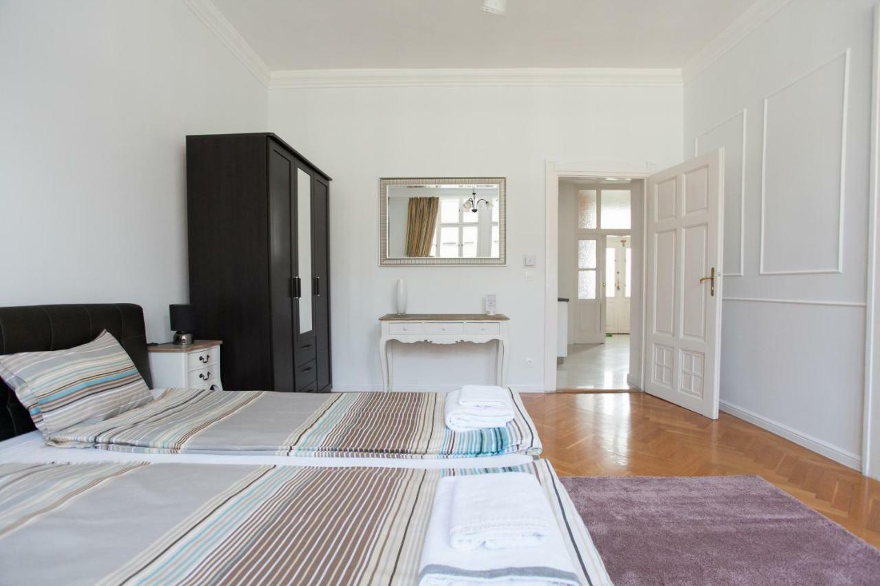 Chic & Charm * Budapest