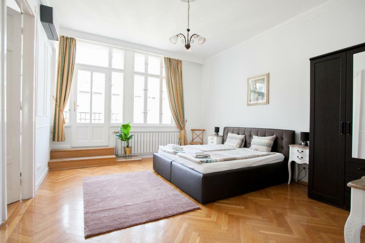 Chic & Charm * Budapest