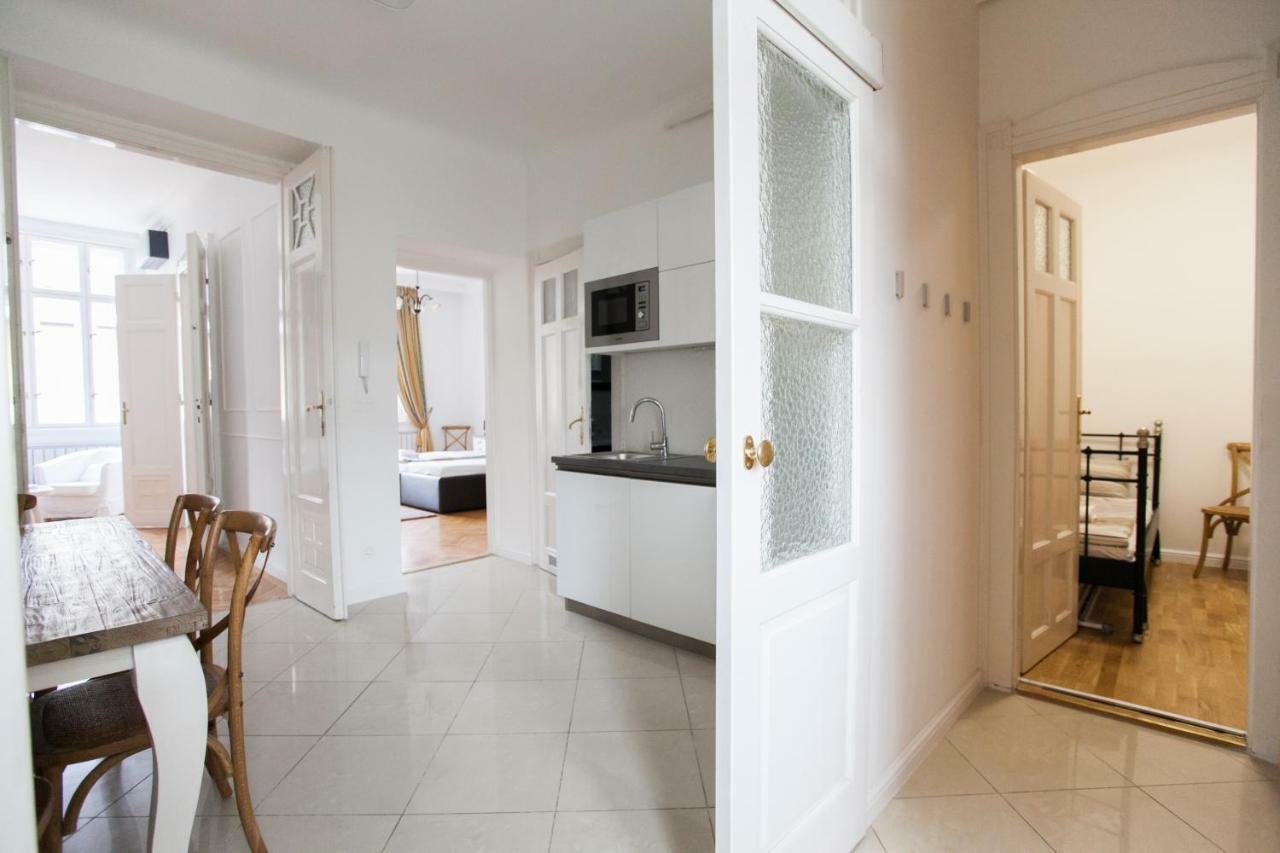Chic & Charm Apartamento *