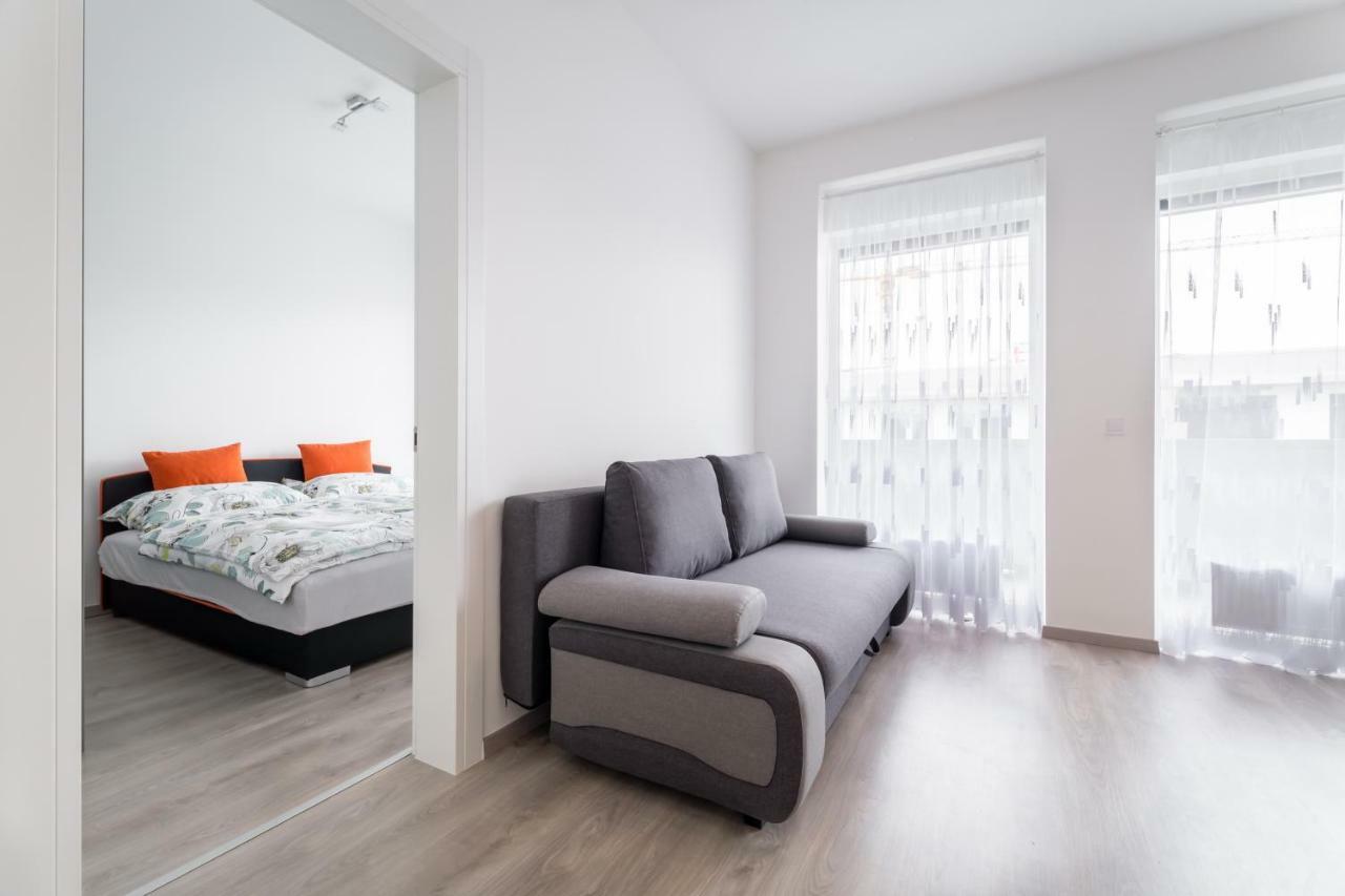 Bpr Chic White With Terrace & A/c & Garage Apartament *