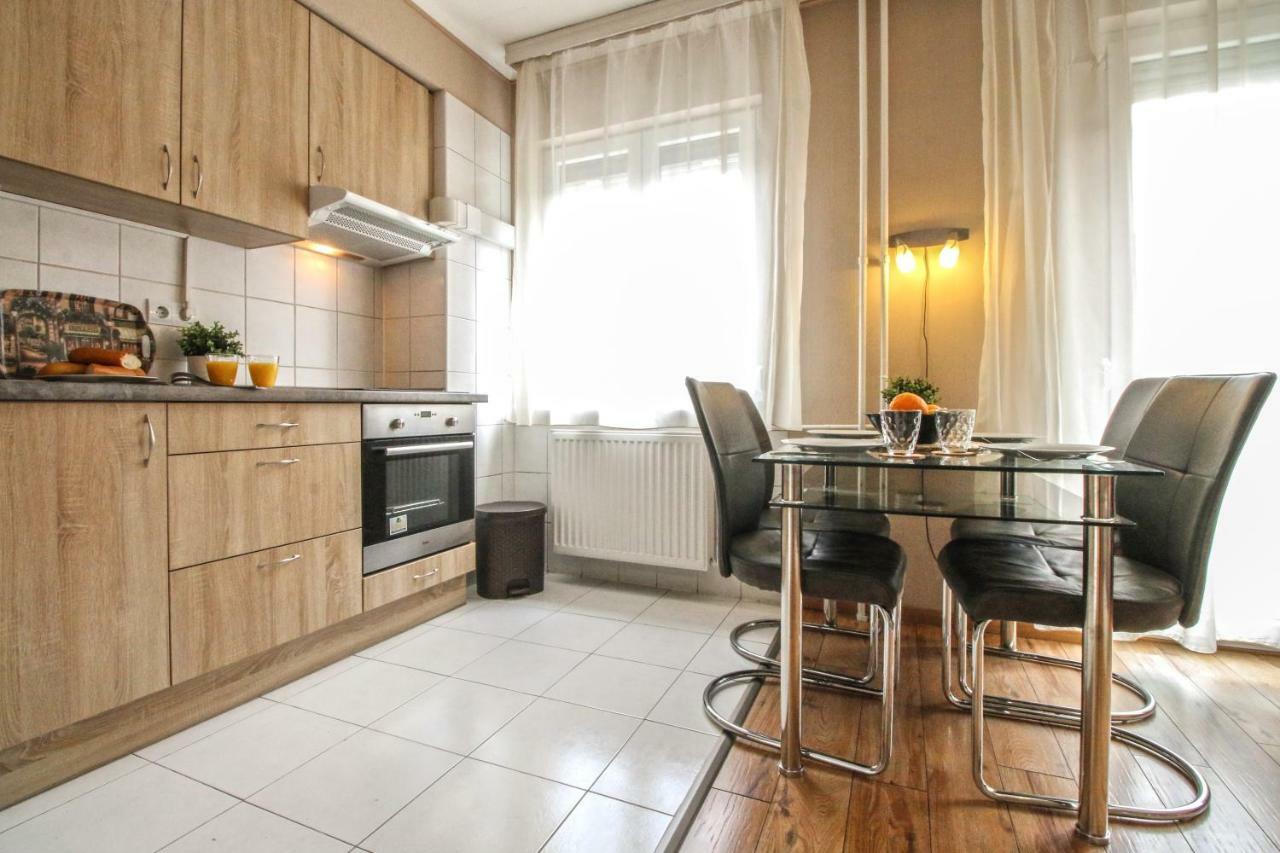 Narancsvirag Apartman * Budapest