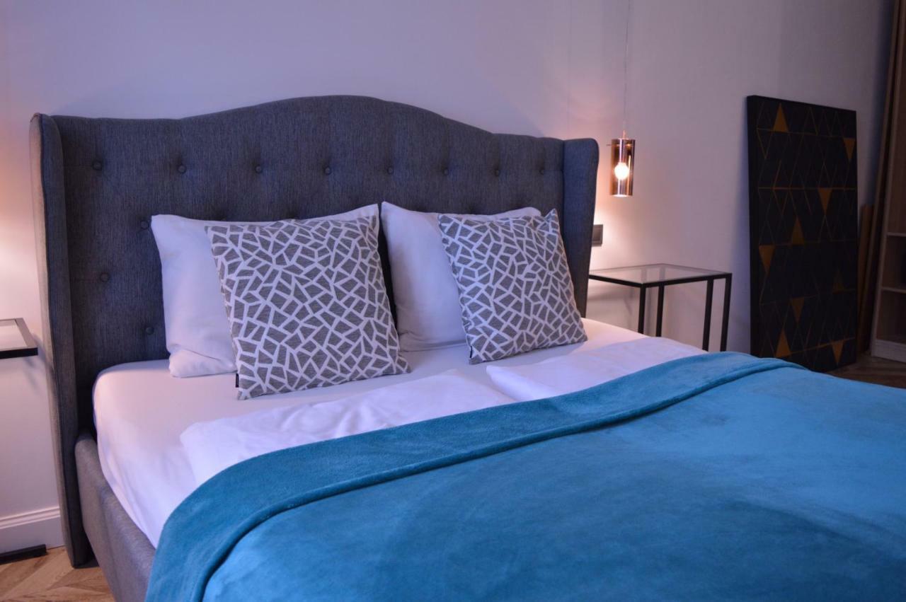 The Deak Cube Apartamento