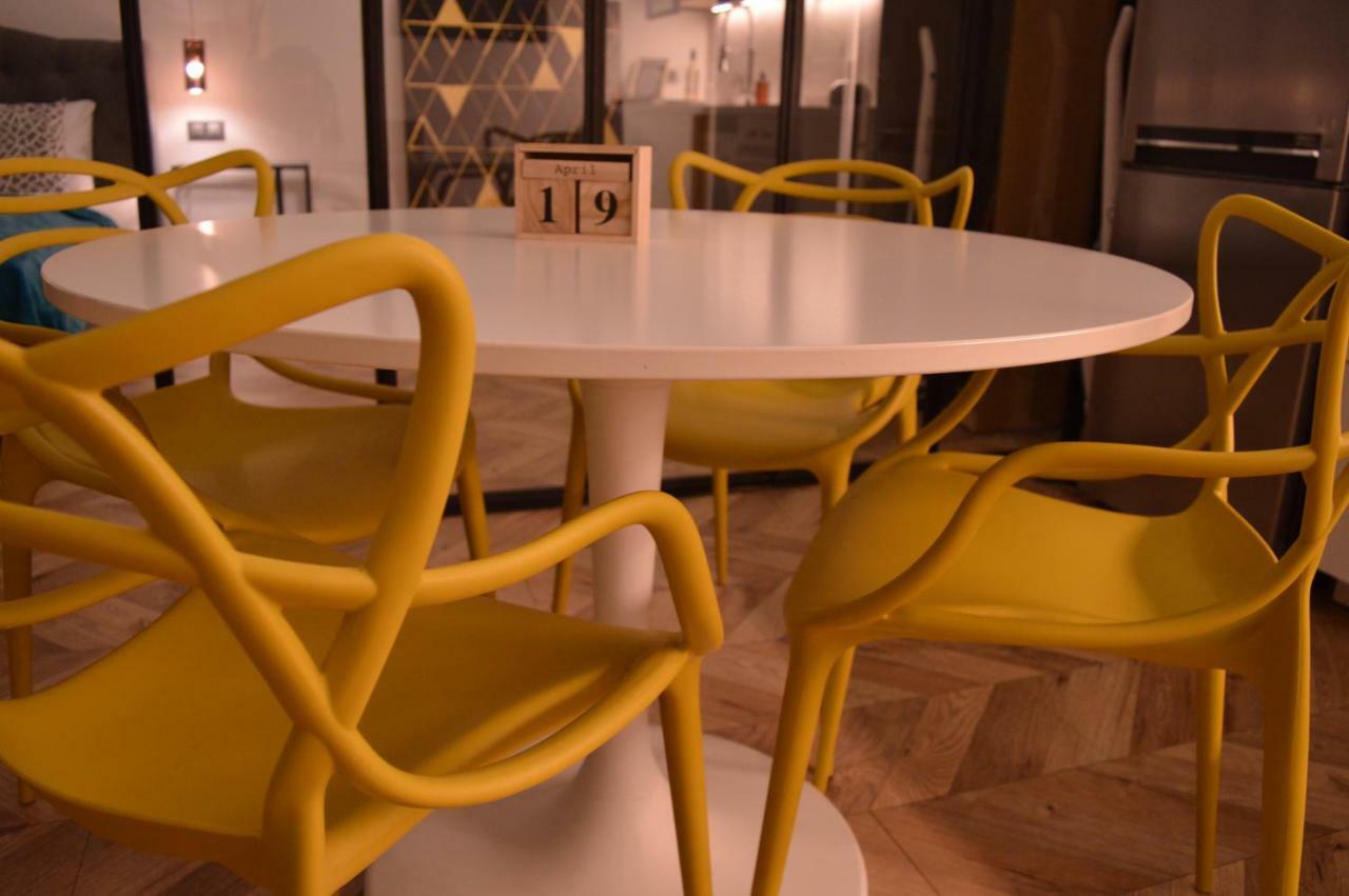 The Deak Cube Apartamento