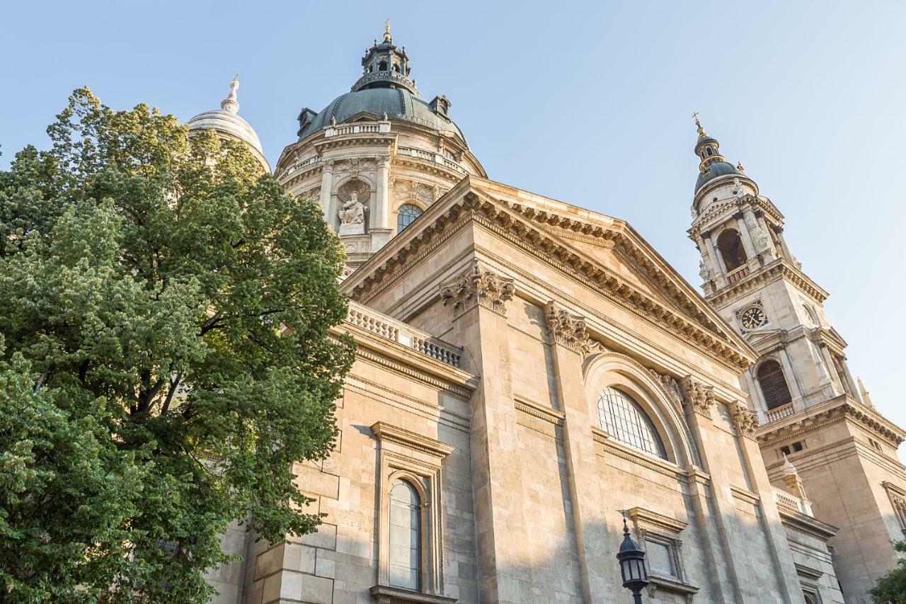 Rose Gold * Budapest