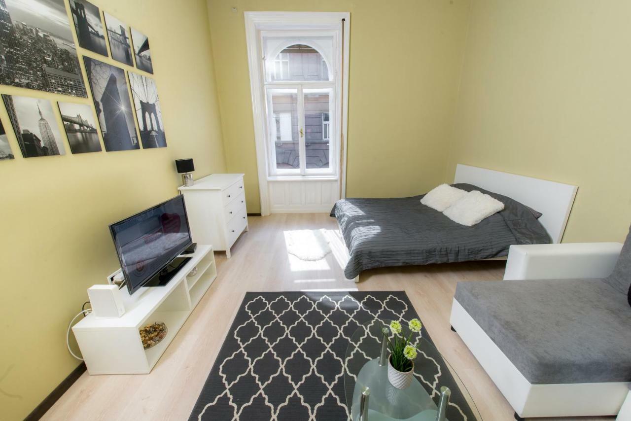 Apartament Akac