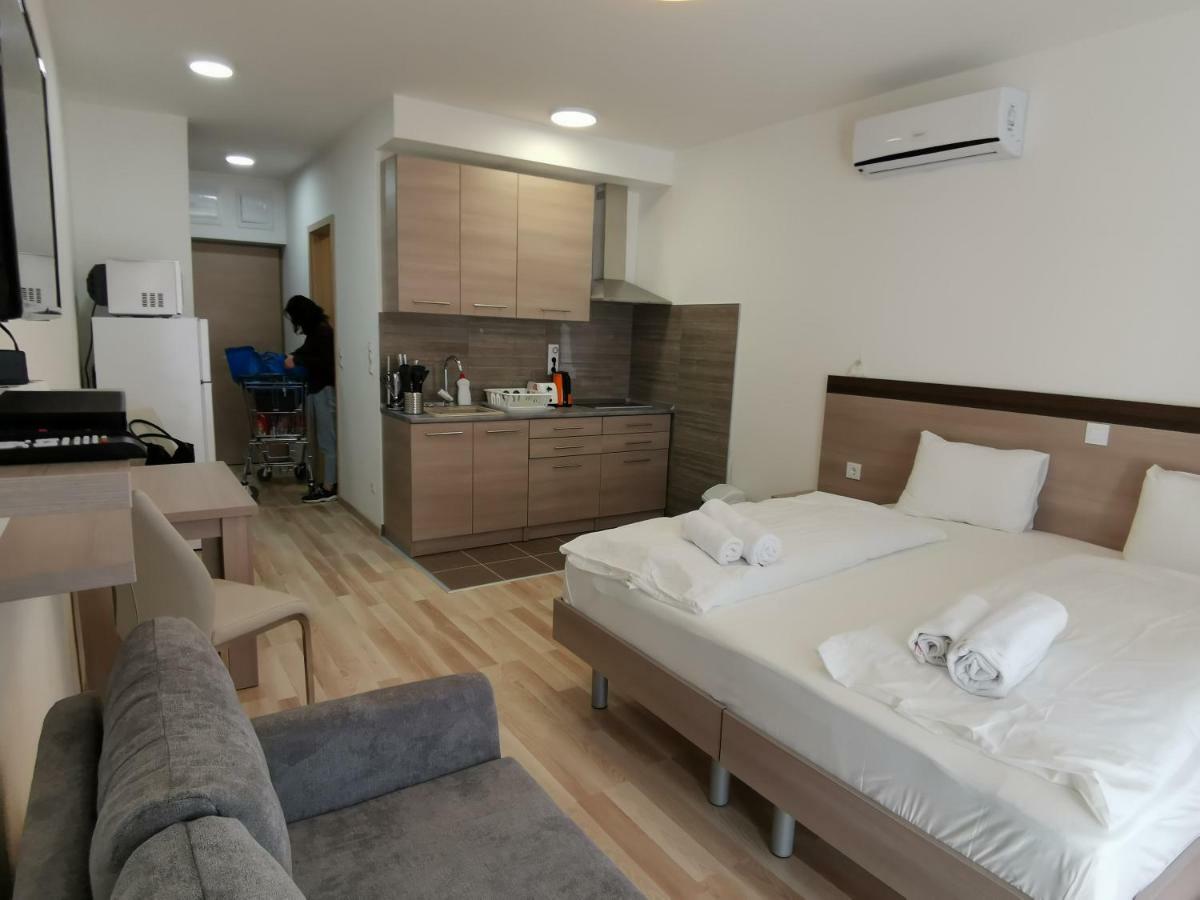 Corvin Aparthotel 3*