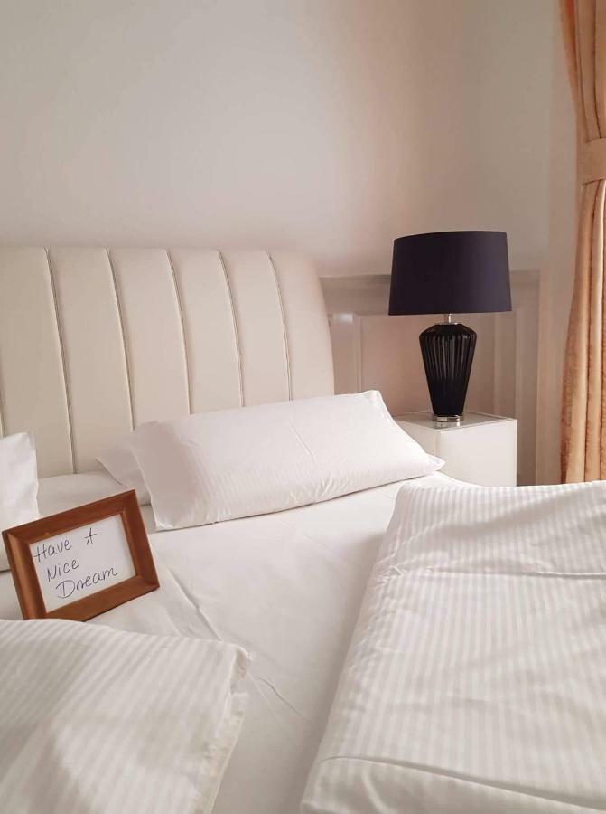 Pure Luxury * Budapest
