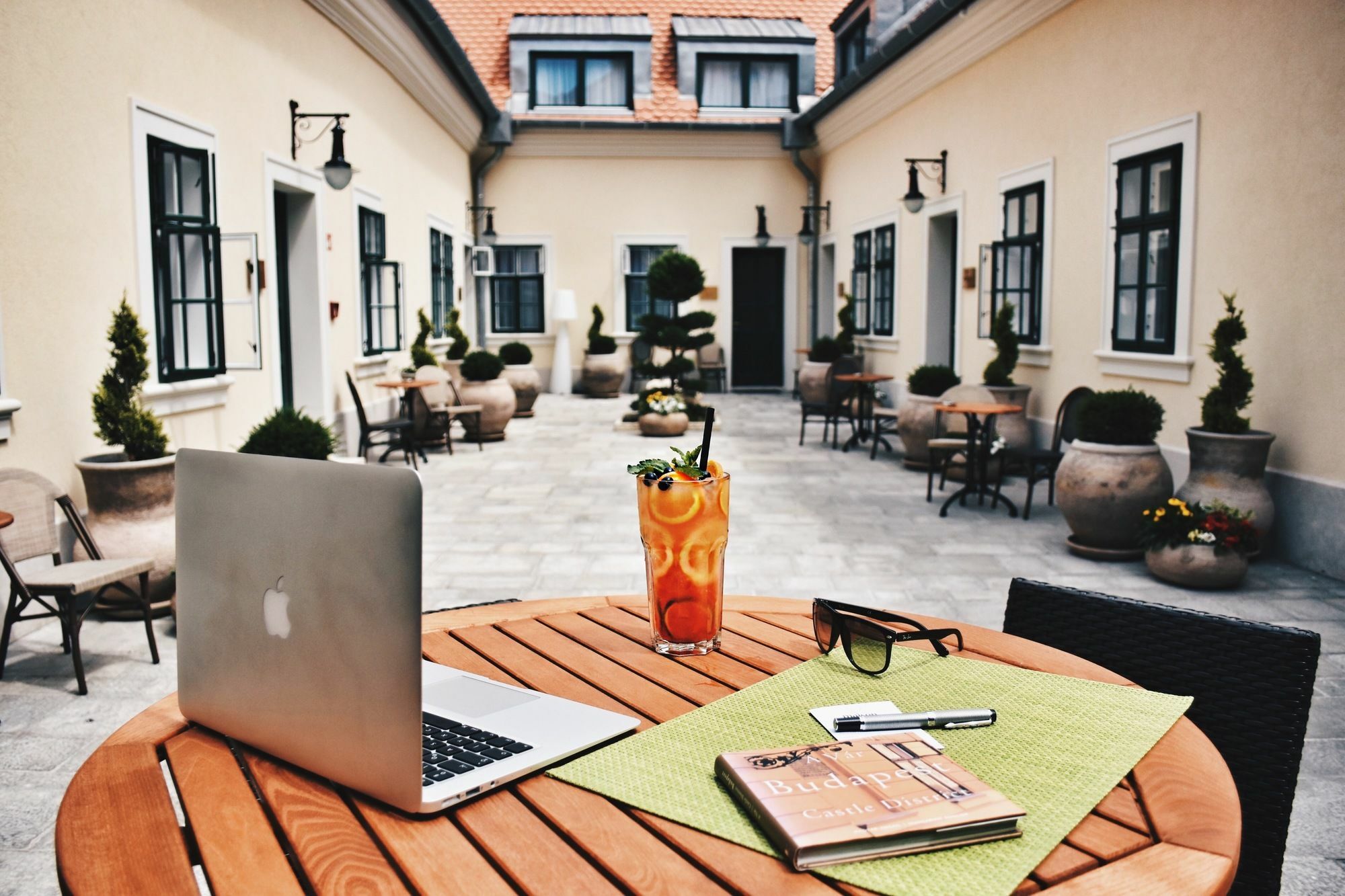 Maison Bistro & Budapest