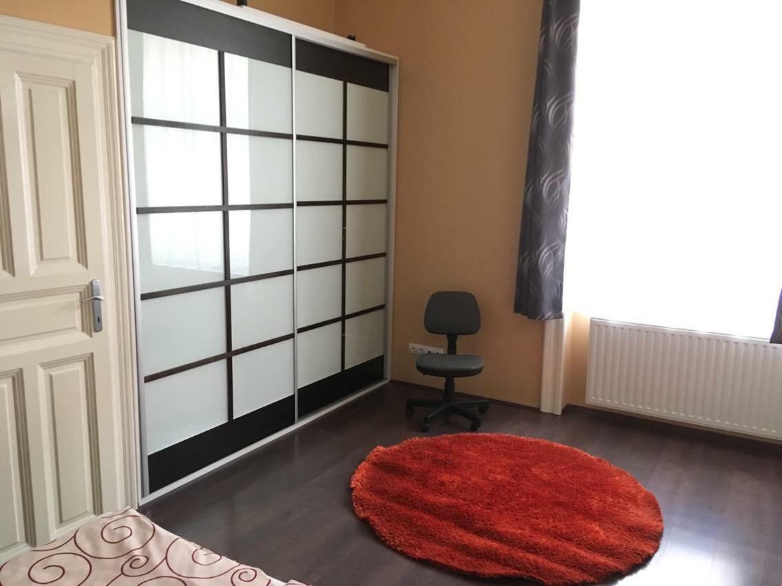 Adam's Flat Apartman