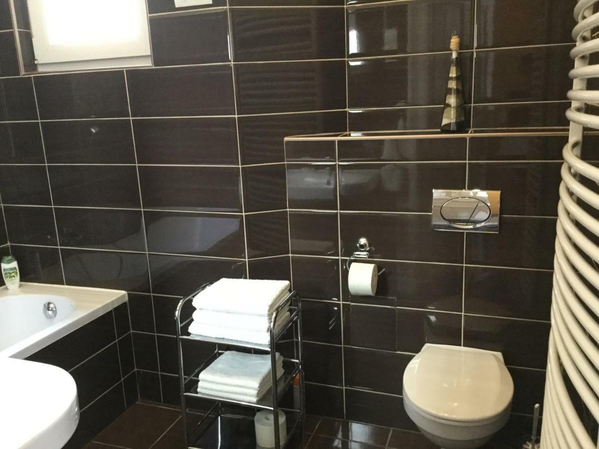 Adam's Flat Apartman