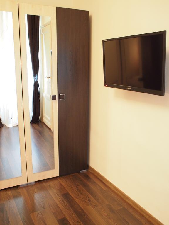 Budapest Suites Pensión *