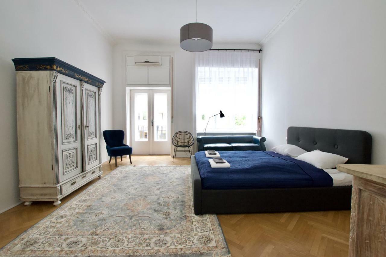 Luxury By Hi5 - Október 6 Street Apartamento *