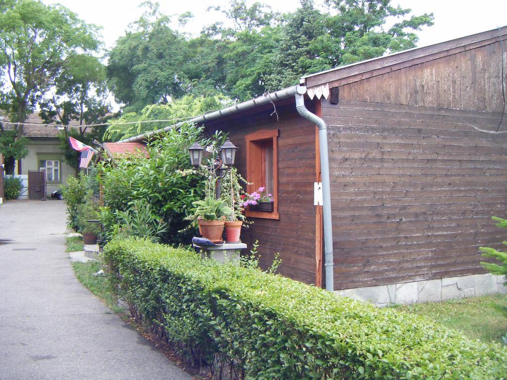 Williams Village Bowling & Country Club Budapest