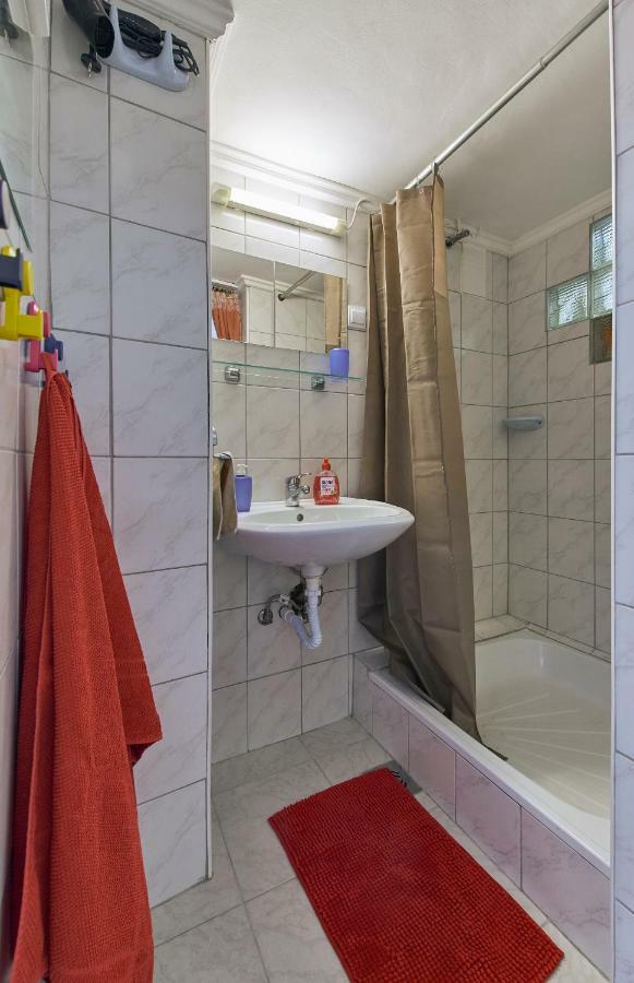 Lem Suburban Apartment Budapest