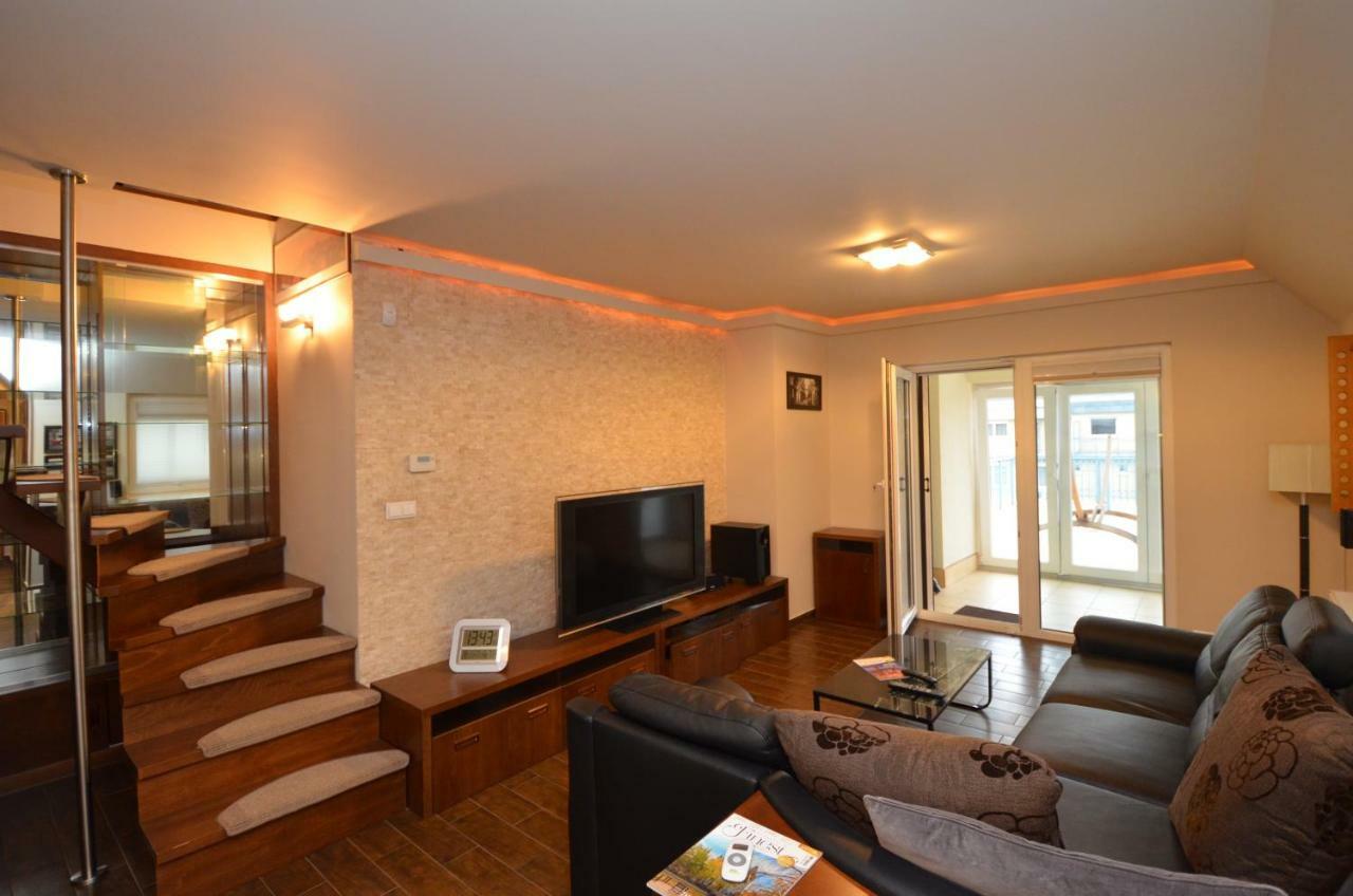 Arpad Bridge Apartment