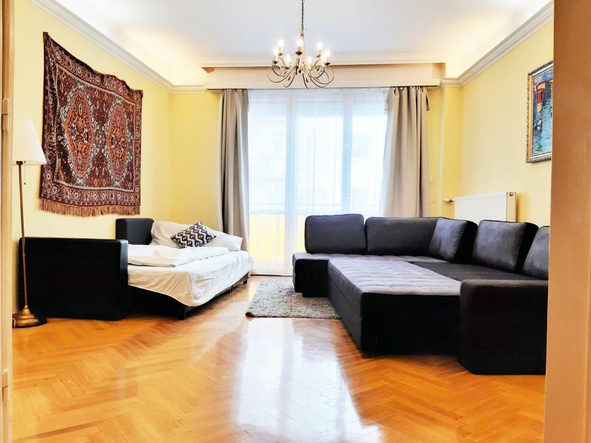 Gold Rose With 3 Apartament *