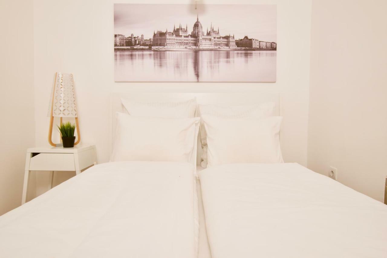 Apartment Standard By Hi5 - Erzsebet Blv 29 *