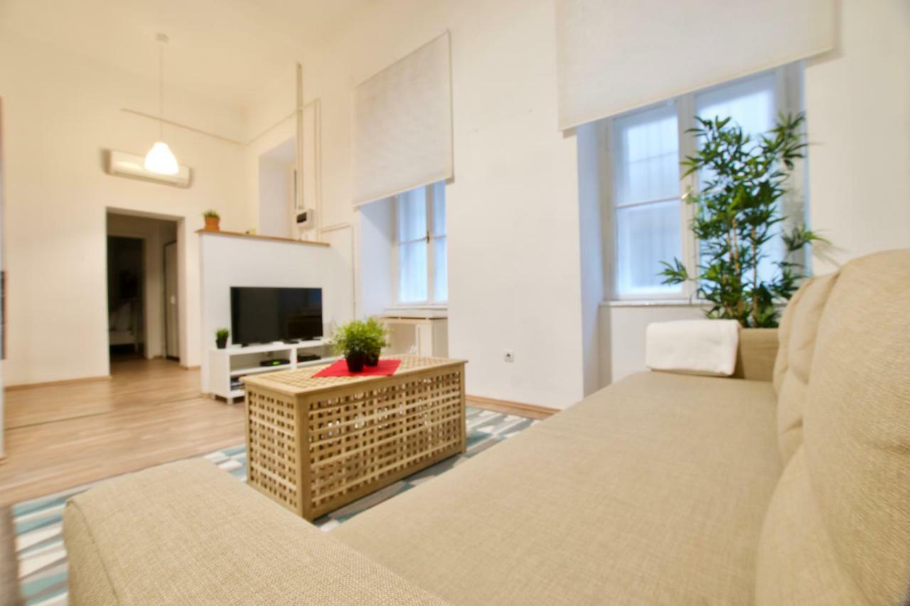 Apartment Standard By Hi5 - Erzsebet Blv 29 *