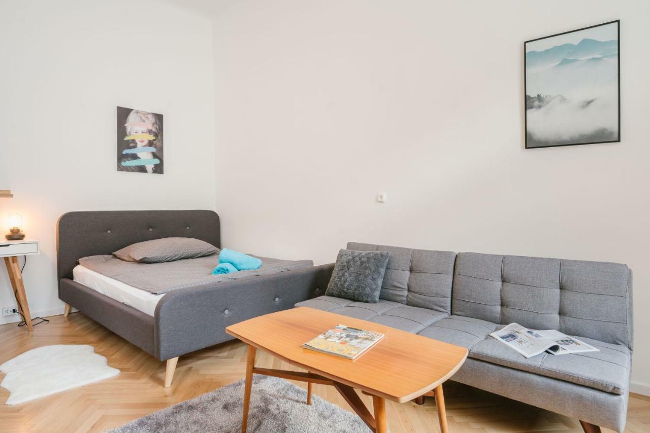 Apartment Park Rest With Air Condition *