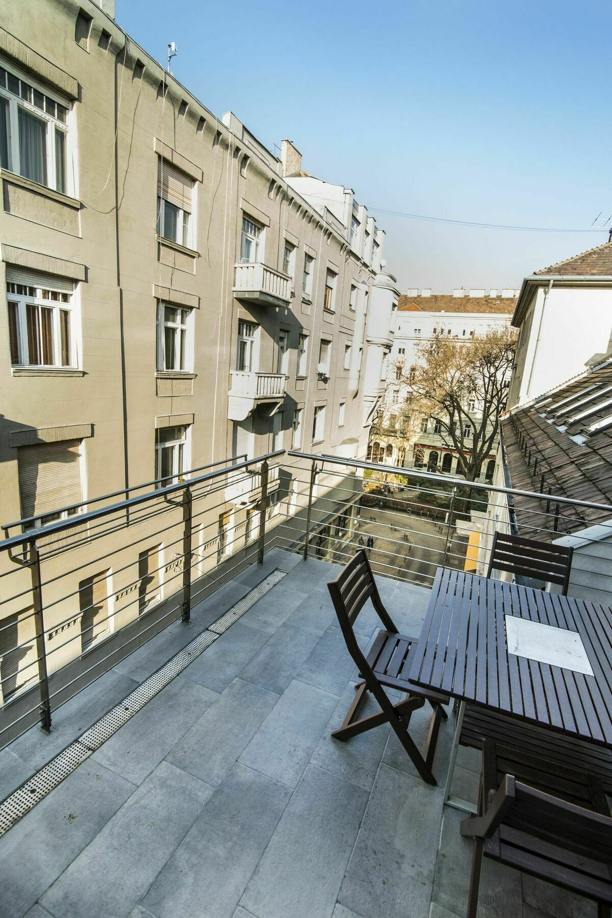 Madison Apartahotel 3*