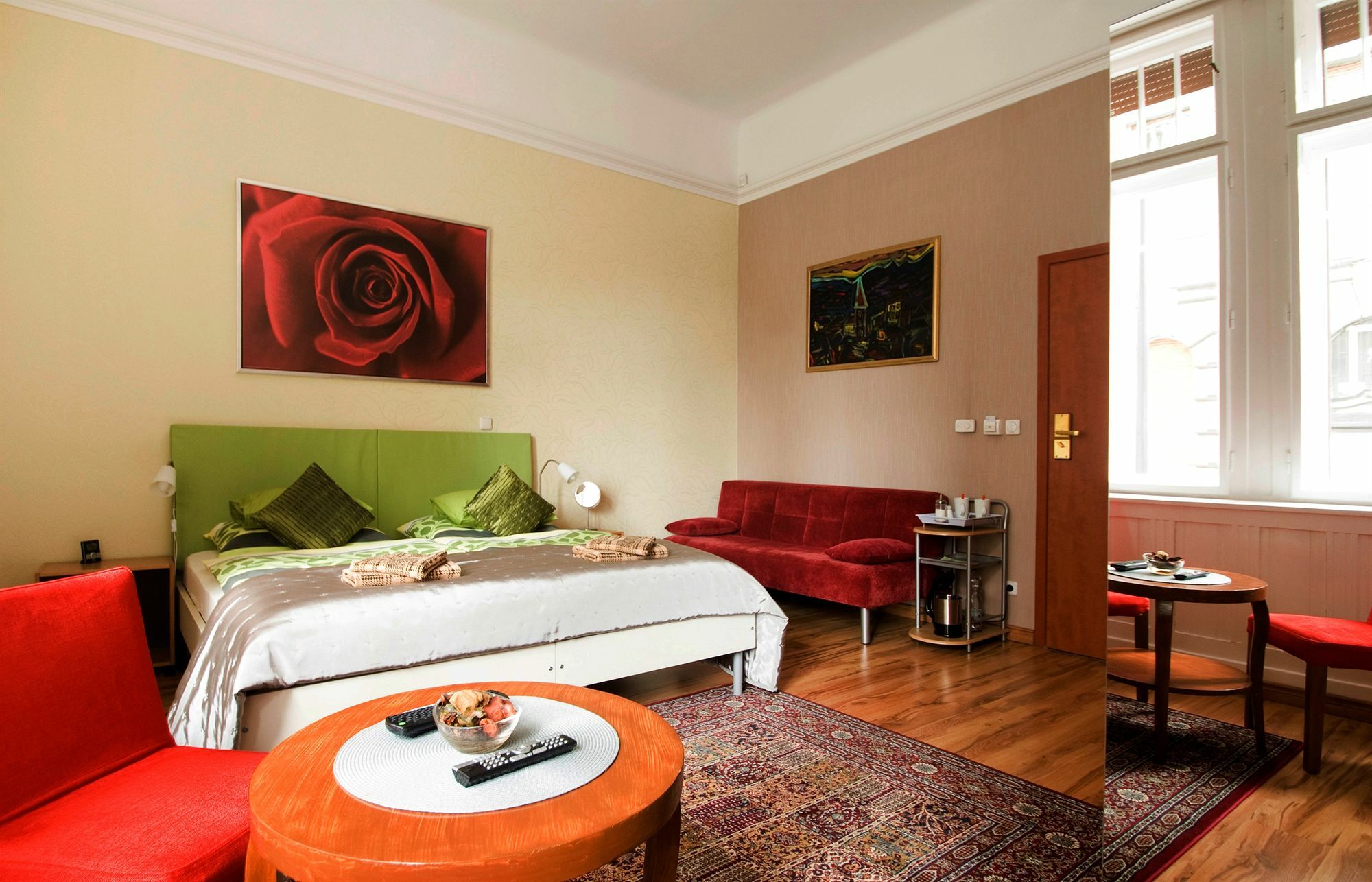Guestrooms 3*