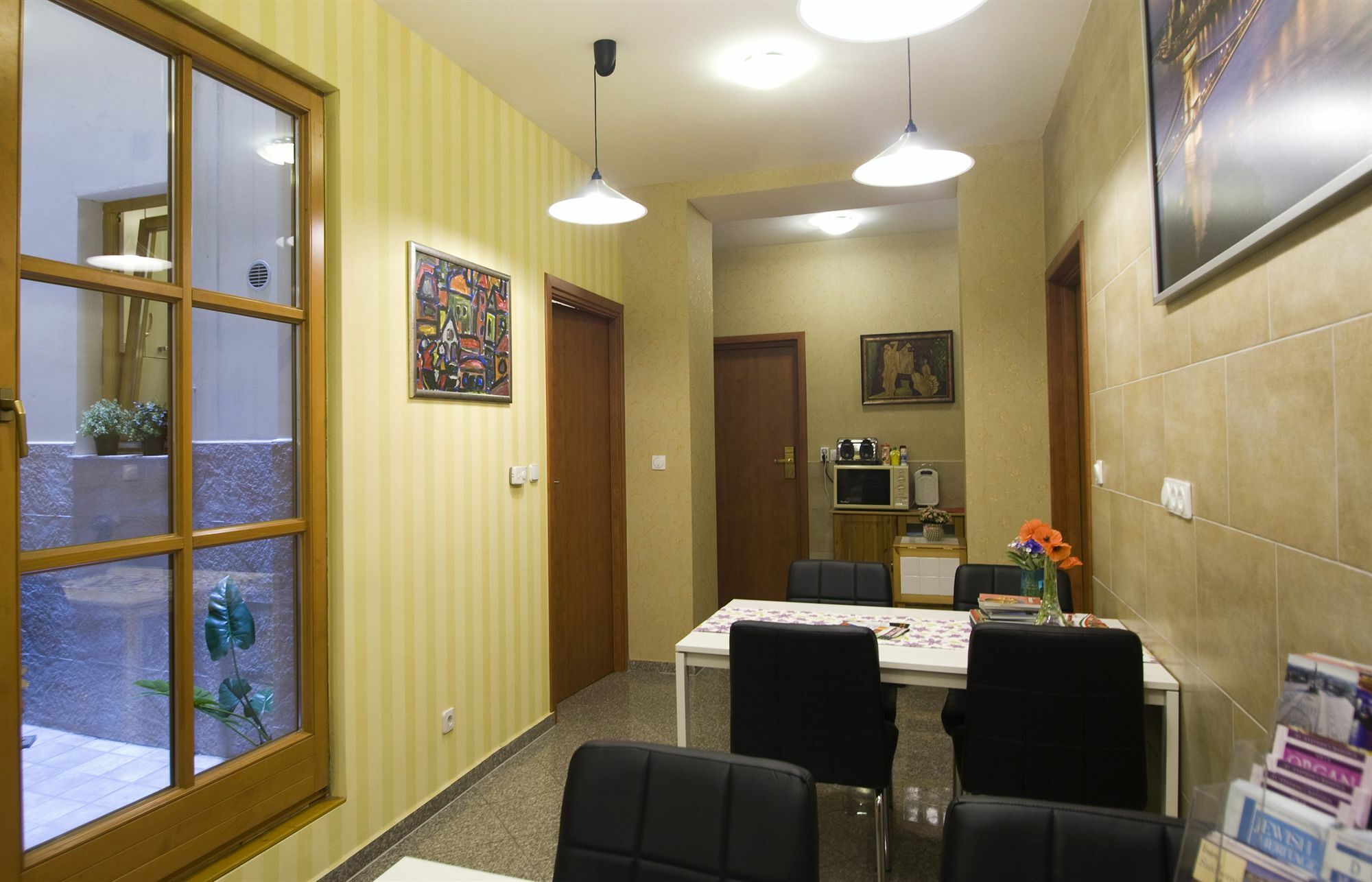 Guestrooms Affittacamere 3*